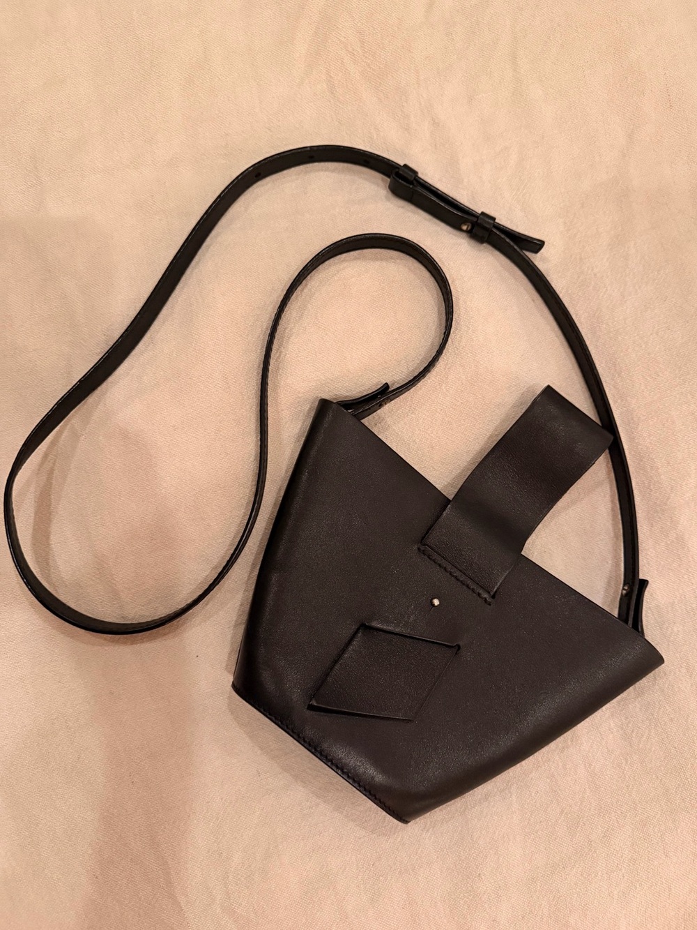 Carolina Santo Domingo Black Amphora Mini Bag